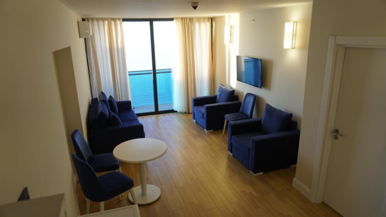Diamond Apartment Batoumi Extérieur photo